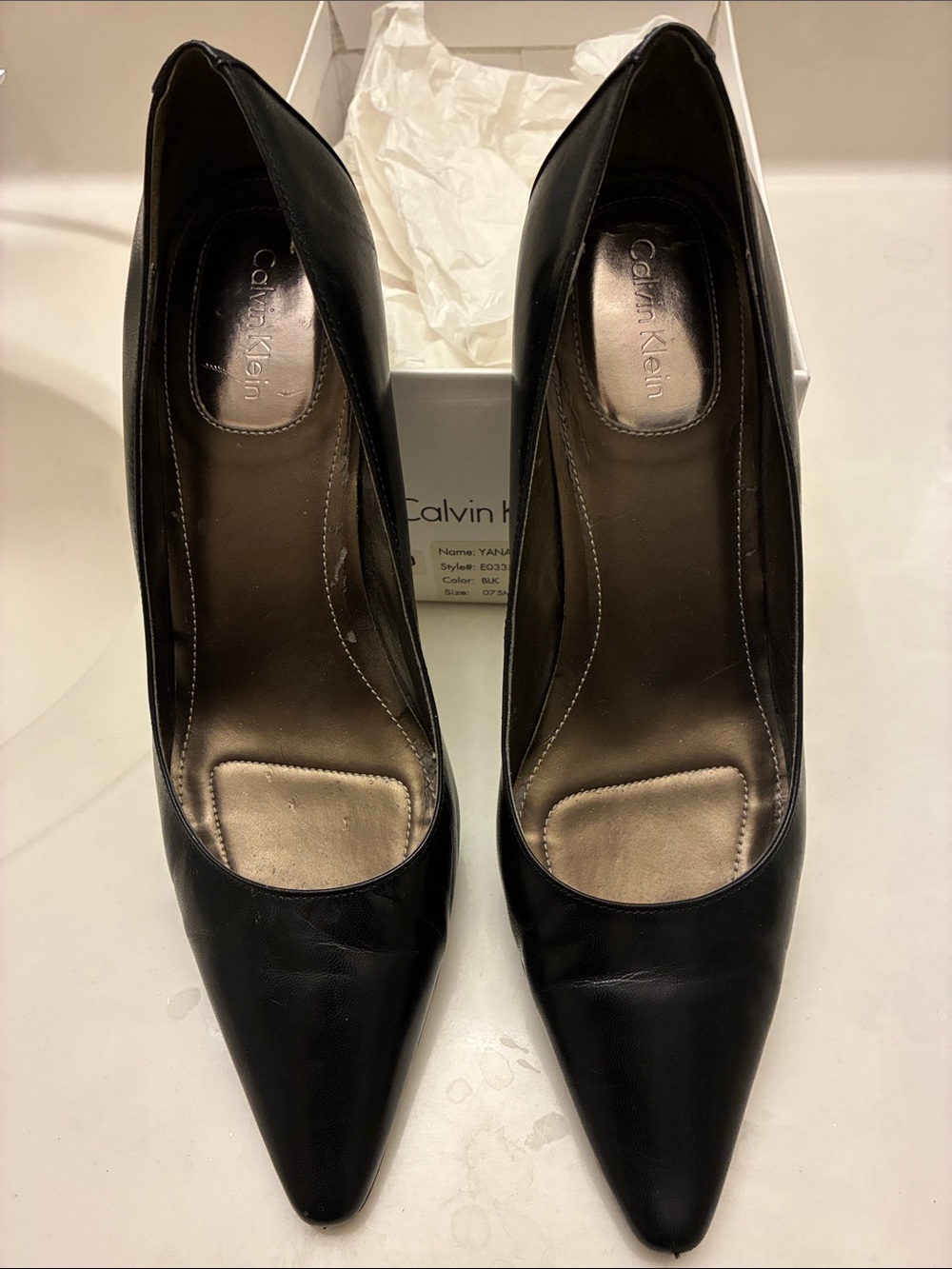 Calvin Klein Black Pointed Toe Leather Pumps with 3 inch heels